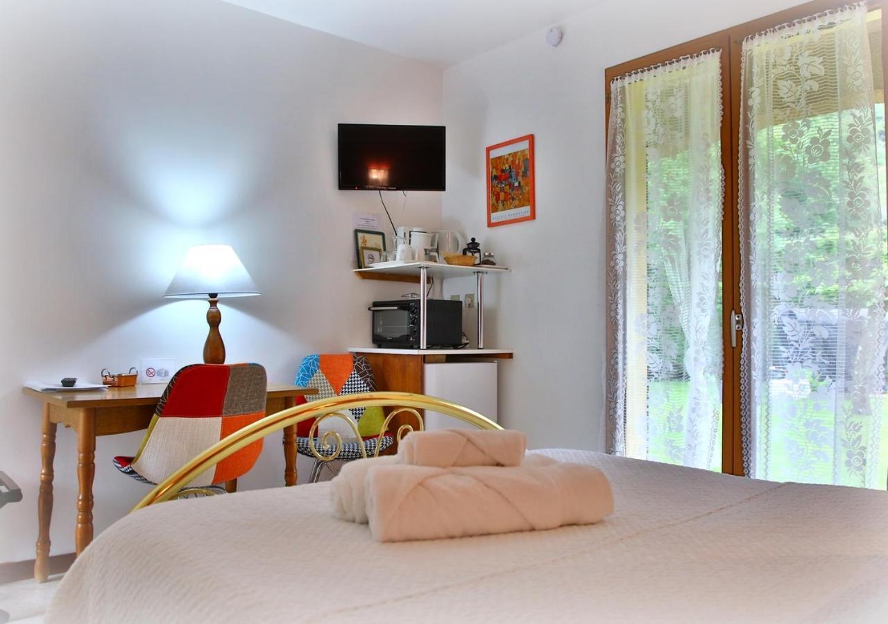 Beau Vallon - Gite Et Chambres D'Hotes Pyrenees-Mediterranee - Pays Catalan Sahorre Kültér fotó